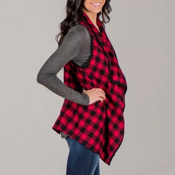 Red & Black Buffalo Plaid Asymmetric Open Vest - Picture 3 of 16